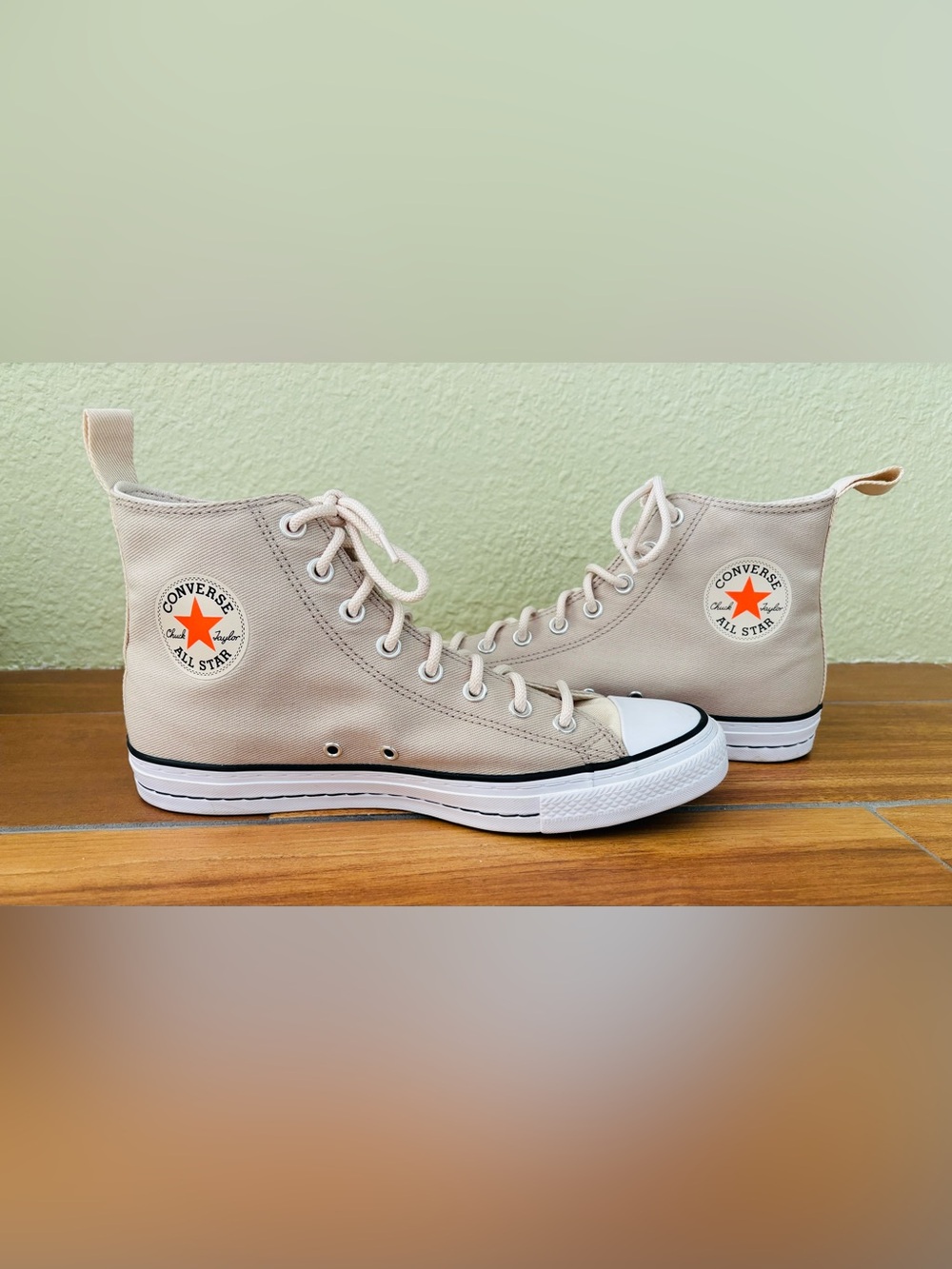 Converse Chuck Taylor All Star High 'Vintage Athletic each Stone Tan Size: 9.5